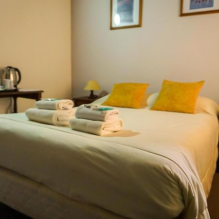 Apart Hotel Libertador El Calafate Exterior photo